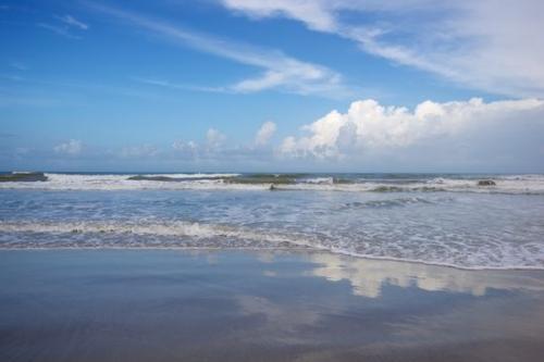 Coast;Ocean;tropical;Coastline;Shoreline;ocean;Cloud Formation;water;Waves;Shore;Clouds;Sky;Sea;reflections;Cloud;sand;reflection;shoreline;waves;beach;Seascape;shore;Florida